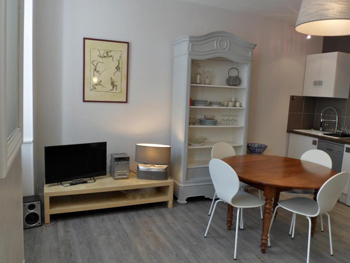 Cosy Flat Market Apartment La Rochelle  Luaran gambar