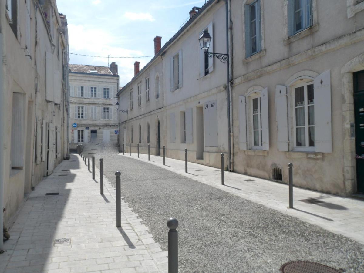 Cosy Flat Market Apartment La Rochelle  Luaran gambar
